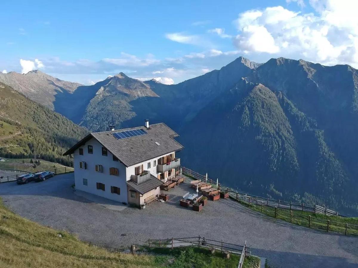 فيلا Enzianhuette Jaufenpass سان ليوناردو إن باسيريا المظهر الخارجي الصورة